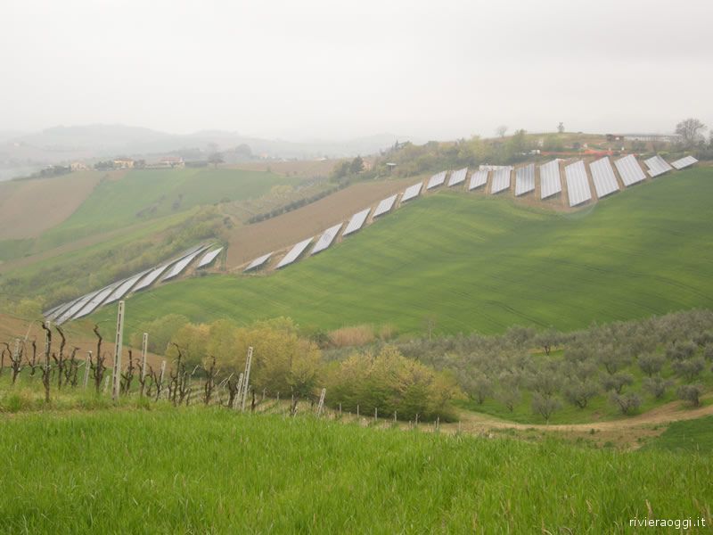 Impianto fotovoltaico in zona Tre Camini, a Cossignano 